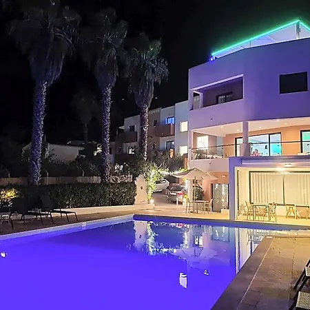 Alcaide Bed & Breakfast 3*