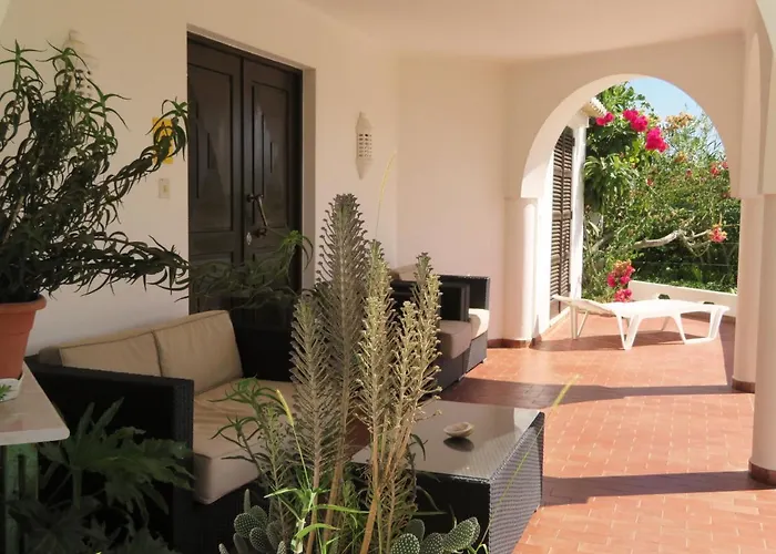 Alcaide Bed & Breakfast 3*