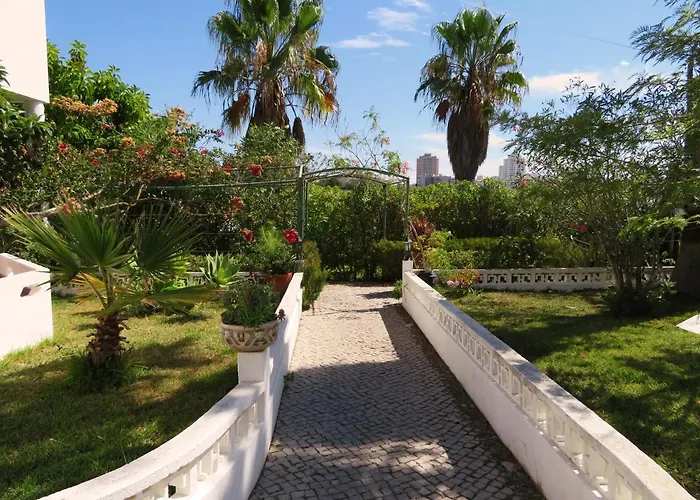 Bed & Breakfast Alcaide 3*