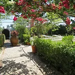 Bed & Breakfast Alcaide 3*